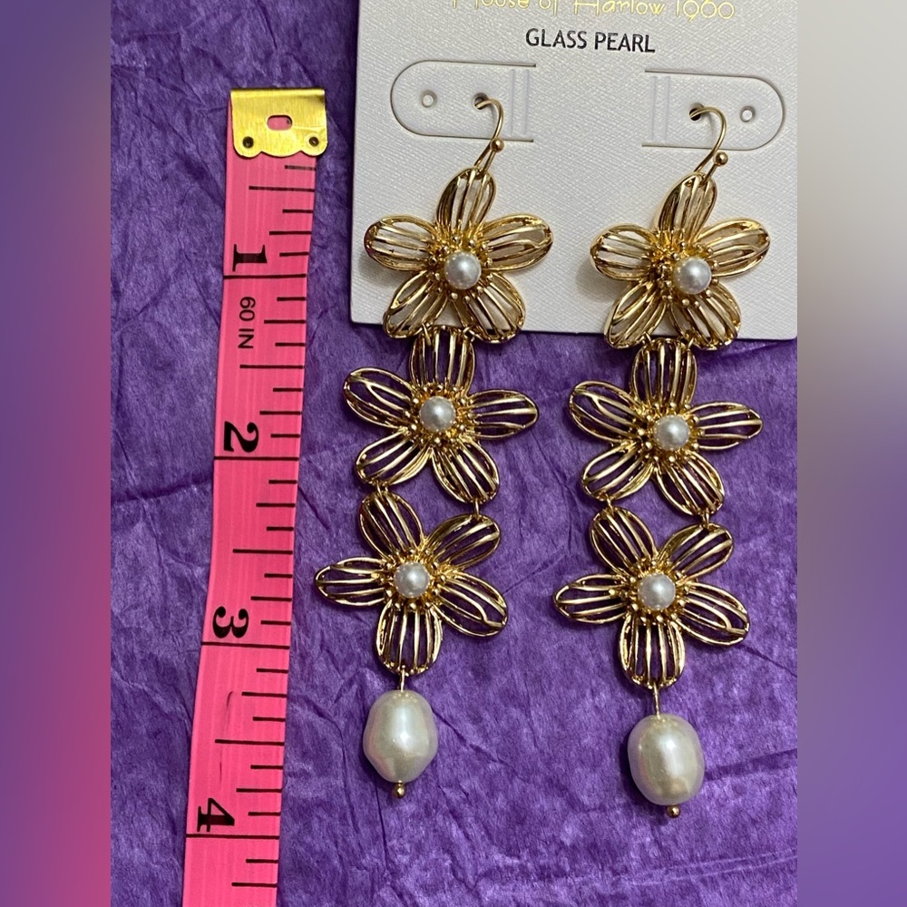 House of Harlow 1960 Gold Tone Pearl Floral Drop Boho Wedding Romantic Earrings - Picture 3 of 5